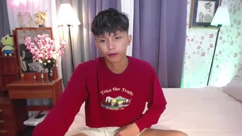 Snapshot of asiansmokeyxx chatting on 12/02/24, 12:29 prince online show from 12/02/24, 12:29