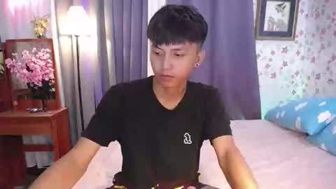 Snapshot of asiansmokeyxx chatting on 01/08/25, 08:38 prince online show from 01/08/25, 08:38