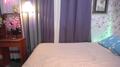 Snapshot of asiansmokeyxx chatting on 01/15/25, 12:04 prince online show from 01/15/25, 12:04