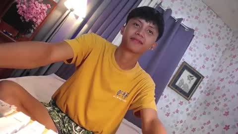 Snapshot of asiansmokeyxx chatting on 01/23/25, 08:46 prince online show from 01/23/25, 08:46