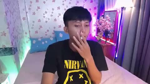 Snapshot of asiansmokeyxx chatting on 02/15/25, 03:17 prince online show from 02/15/25, 03:17