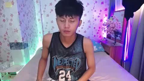 Snapshot of asiansmokeyxx chatting on 02/22/25, 03:25 prince online show from 02/22/25, 03:25