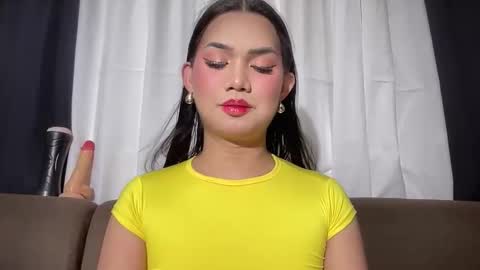 Lily online show from 06/05/26, 11:10