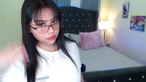KIARA online show from 01/12/25, 09:51