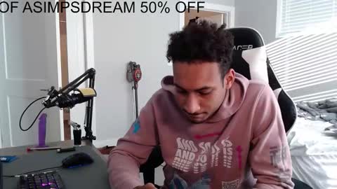 Snapshot of asimpsdream chatting on 10/20/25, 01:33 asimpsdream online show from 10/20/25, 01:33