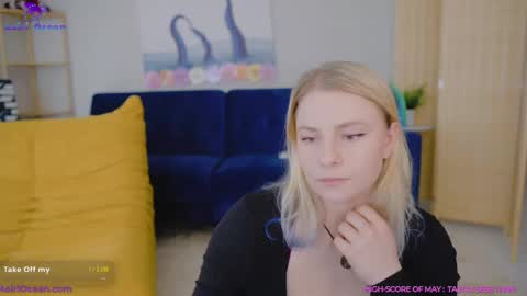 Snapshot of asiri_ocean chatting on 05/26/26, 04:25 Asiri pronounced Ah-siri Please no nicknames 3 online show from 05/26/26, 04:25
