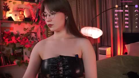 Snapshot of askaudrey chatting on 09/27/25, 02:11 Audrey online show from 09/27/25, 02:11