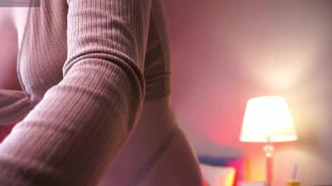 Snapshot of askaudrey chatting on 10/17/25, 03:14 Audrey online show from 10/17/25, 03:14