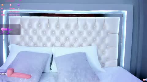 Snapshot of aslysander chatting on 10/02/25, 04:30 A S L Y S A N D E R online show from 10/02/25, 04:30