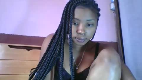asmiraa online show from 01/12/26, 07:13
