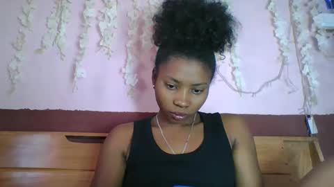 asmiraa online show from 05/28/26, 10:12