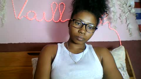 asmiraa online show from 06/11/26, 07:12