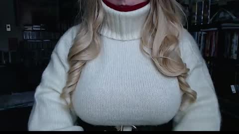Snapshot of aspen_vale chatting on 01/19/25, 07:15 Aspen Vale online show from 01/19/25, 07:15