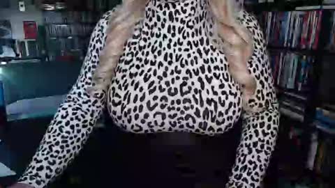 Aspen Vale online show from 09/29/25, 08:57