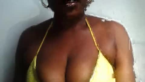 Snapshot of ass_elbonypussy chatting on 05/14/26, 08:43 ass_elbonypussy online show from 05/14/26, 08:43