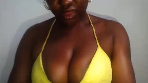 Snapshot of ass_elbonypussy chatting on 05/16/26, 10:36 ass_elbonypussy online show from 05/16/26, 10:36