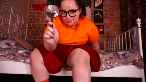 Snapshot of assgives chatting on 10/30/25, 02:46 Eva online show from 10/30/25, 02:46