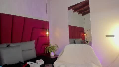 instagramsoofiaa giraldo online show from 07/07/26, 07:40
