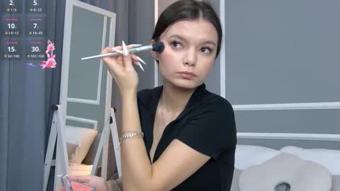 Snapshot of asterquinn chatting on 11/23/25, 03:45 Aster Quinn online show from 11/23/25, 03:45