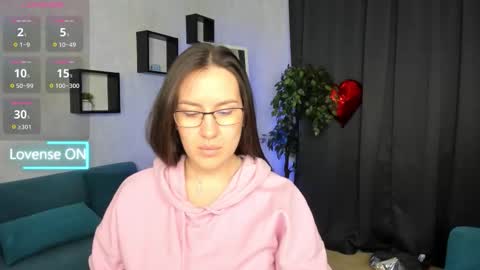 Snapshot of asti_bubbles chatting on 03/16/26, 01:33 Asti online show from 03/16/26, 01:33