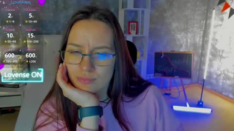Snapshot of asti_bubbles chatting on 04/21/26, 02:51 Asti online show from 04/21/26, 02:51