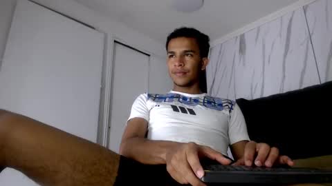Aston  online show from 09/26/25, 03:32