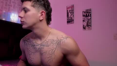 Snapshot of astonhills chatting on 09/29/25, 07:51 astonhills online show from 09/29/25, 07:51