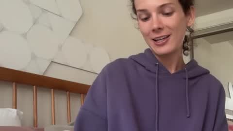 AstoriaLove online show from 06/11/26, 05:22