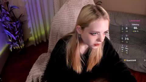 Snapshot of astralil_original chatting on 03/17/26, 01:21 Astra online show from 03/17/26, 01:21