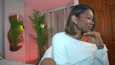 Astrea online show from 12/04/25, 12:31