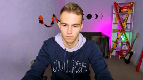 astren online show from 10/26/25, 06:52