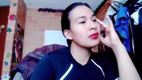 astrid_hauser66 online show from 09/12/25, 06:08