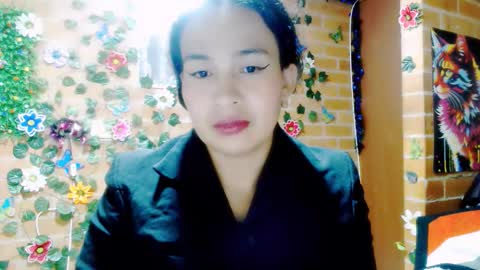 astrid_hauser66 online show from 09/24/25, 12:47