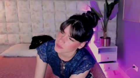 astrid_velle online show from 07/29/26, 12:31