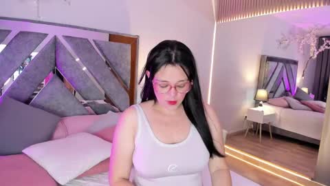 Snapshot of astrid_williams_ chatting on 04/15/26, 02:51 Astrid online show from 04/15/26, 02:51