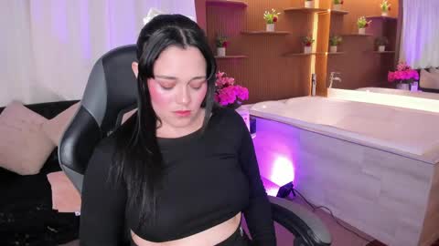 Snapshot of astrid_williams_ chatting on 04/17/26, 02:58 Astrid online show from 04/17/26, 02:58