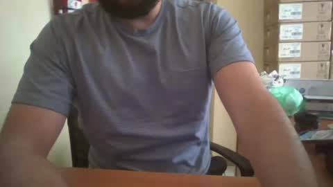 Snapshot of astro_boy_01 chatting on 10/14/25, 09:48 astro_boy_01 online show from 10/14/25, 09:48