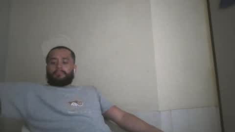 Snapshot of astro_boy_01 chatting on 11/02/25, 10:12 astro_boy_01 online show from 11/02/25, 10:12