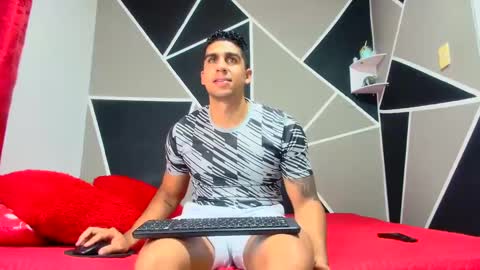 Astrom model independent online show from 03/10/25, 08:23