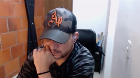 Snapshot of astton_nick chatting on 02/25/25, 06:03 Nick Astton online show from 02/25/25, 06:03