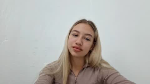 Diana online show from 10/19/25, 09:54