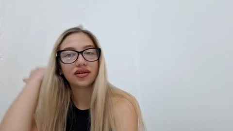 Diana online show from 10/23/25, 02:49