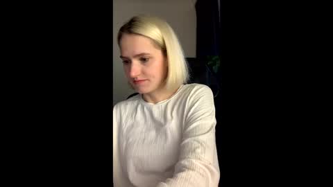 Snapshot of asya_new chatting on 10/29/25, 01:13 asya_new online show from 10/29/25, 01:13