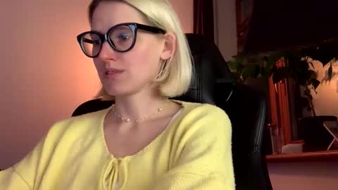 Snapshot of asya_new chatting on 11/08/25, 09:13 asya_new online show from 11/08/25, 09:13