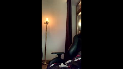 Snapshot of asya_new chatting on 11/21/25, 05:00 asya_new online show from 11/21/25, 05:00