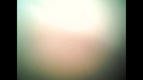 Snapshot of at4201993 chatting on 10/28/25, 09:28 at4201993 online show from 10/28/25, 09:28