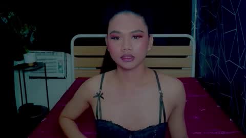 Snapshot of atashakendall chatting on 12/03/25, 07:34 atashakendall online show from 12/03/25, 07:34