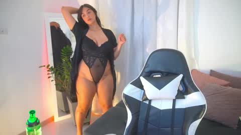 atena676 online show from 11/13/25, 01:37