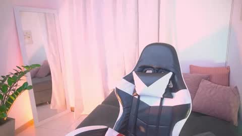 atena676 online show from 11/30/25, 03:32