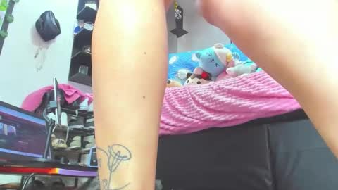 Snapshot of atenea16 chatting on 05/22/26, 09:53 ATENEA online show from 05/22/26, 09:53